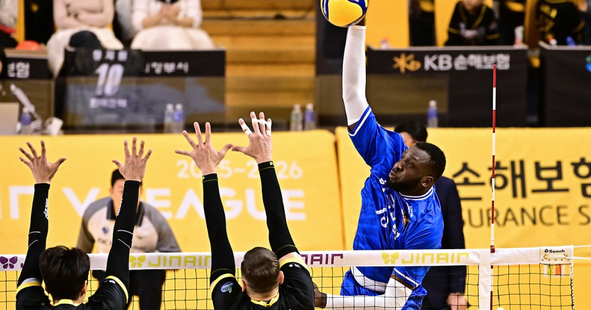 '베논 27득점' 한국전력, KB에 3-1 역전승…4위 도약