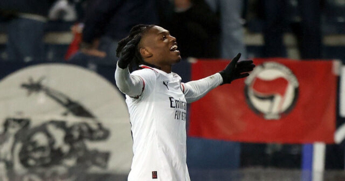 '짠물수비+레알 결승골' AC 밀란, 칼리아리 원정서 승리하고 세리에 A 선두 도약