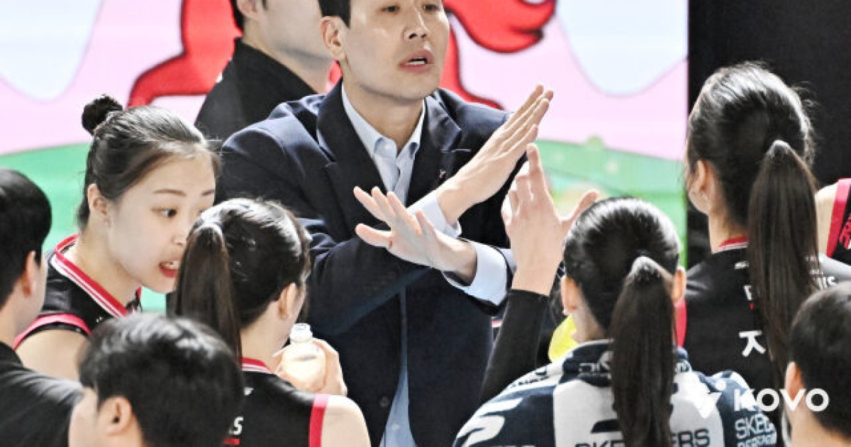 도로공사 꺾은 기세 어디로... 고개 숙인 패장 "1일 경기와 정반대, 우리 스스로 무너졌다" [MD대전]