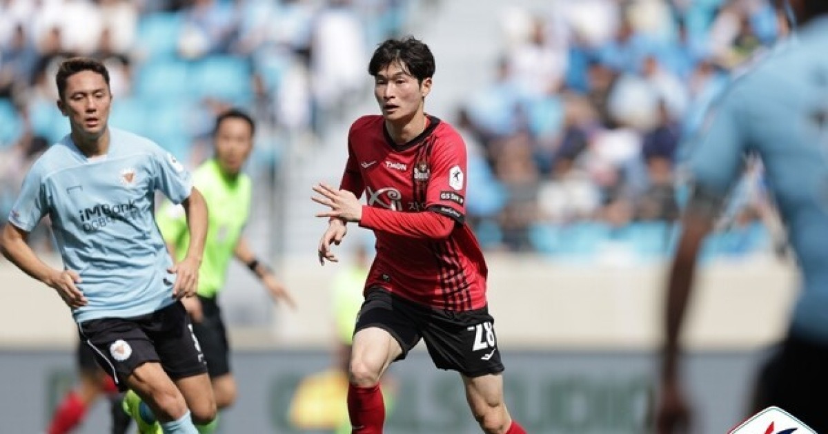 [오피셜] 기성용 이어 FC서울 출신 또 품었다... '태버지' 1부 포항, 2004년생 FW 손승범 영입