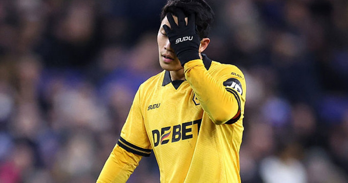 [PL REVIEW] 부상 아니었던 황희찬, 95분 뛰었으나 침묵...울버햄튼, '2명 퇴장' 에버턴과 1-1 무승부