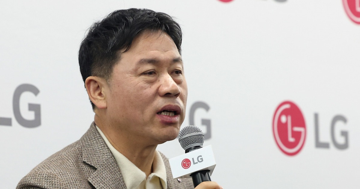 LG's CEO pledges more focus on robotics during company's CES 2026 event