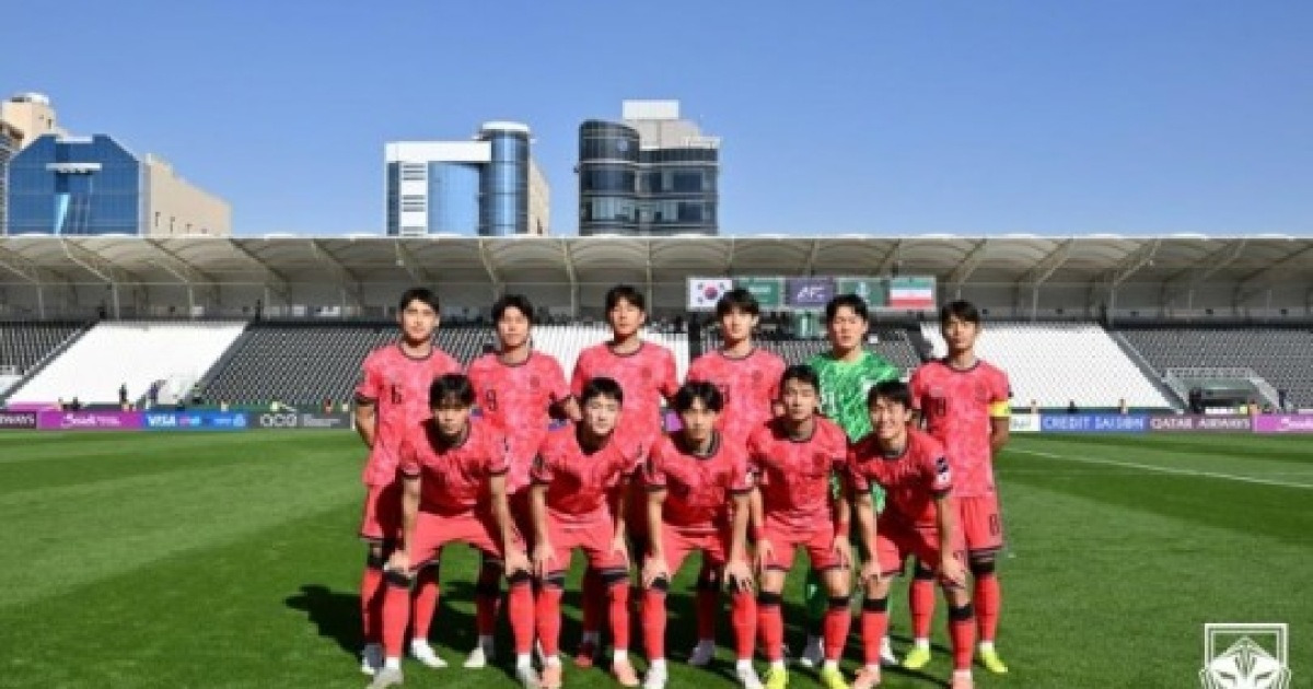 강상윤 목발, 김태원도 들것...U-23 대표팀 이란전 '상처뿐인 무승부'