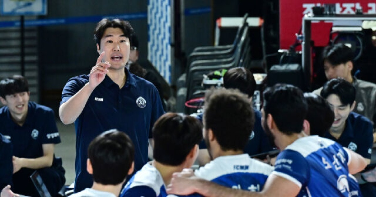 2세트까지 아히와 김우진의 공격 효율은 ‘0%’...고준용 감독대행 “내 실수였다” [MD대전]