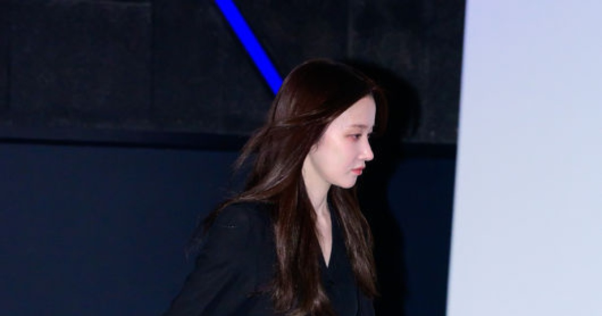 전종서 발걸음 [사진]