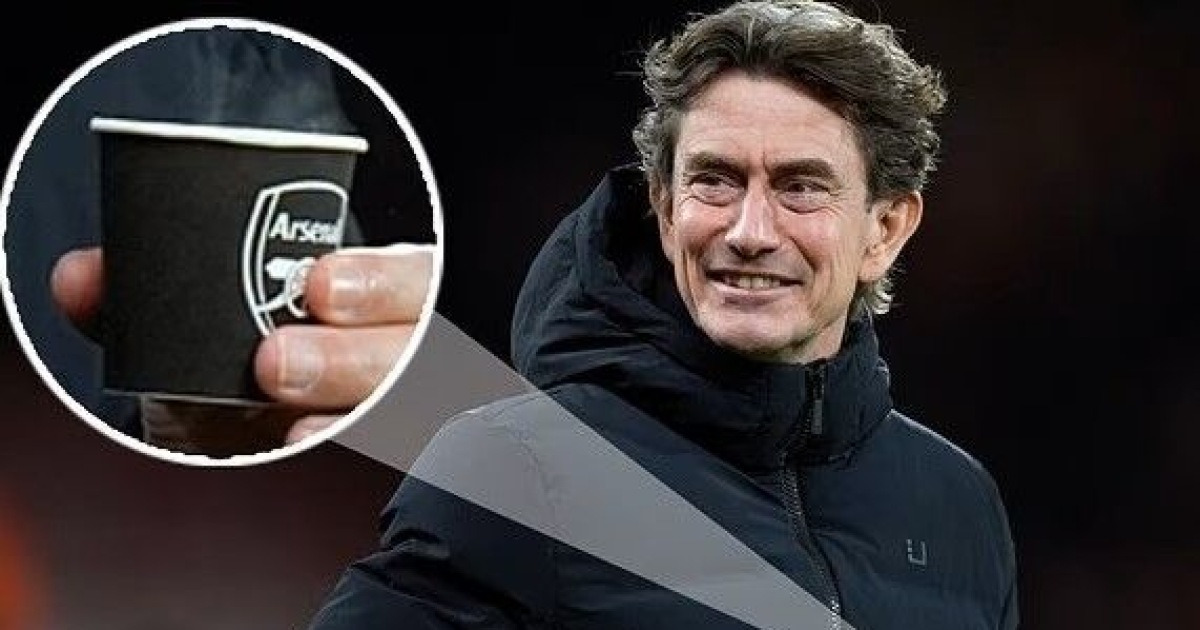 토트넘 ‘총체적 난국’...본머스전 패배→팬과 충돌→아스날 컵 든 프랭크 감독 포착, “조롱거리” 비판