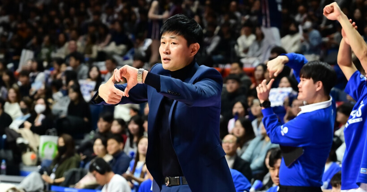 ‘보트라이트 효과’로 완승 거둔 강혁 감독 “우리 팀에 필요했던 선수”