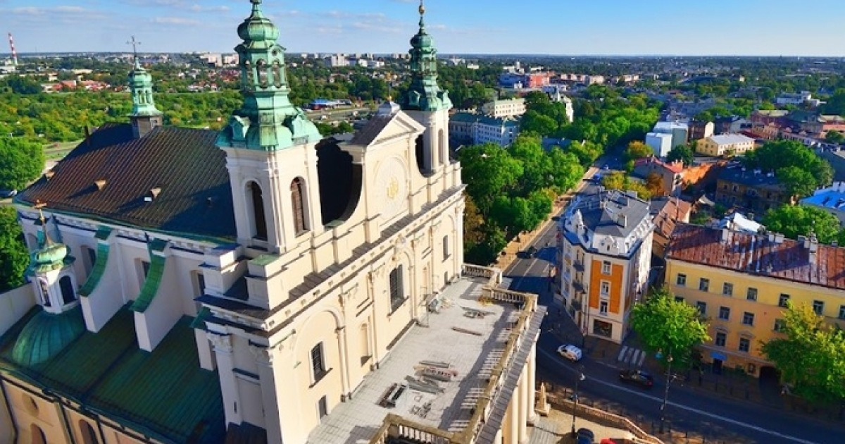 Korea’s Unexpected Twin: A Country Sharing Similarities in Food & Fast-Paced Culture