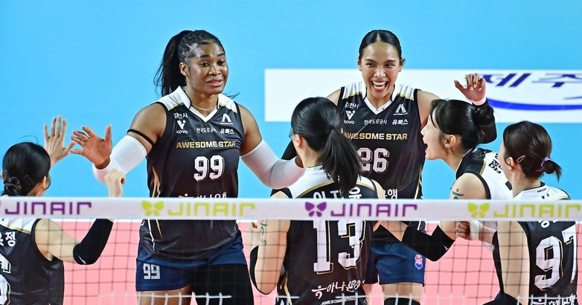 '모마 23점' 도로공사, GS칼텍스 꺾고 안방 11연승 질주(종합)