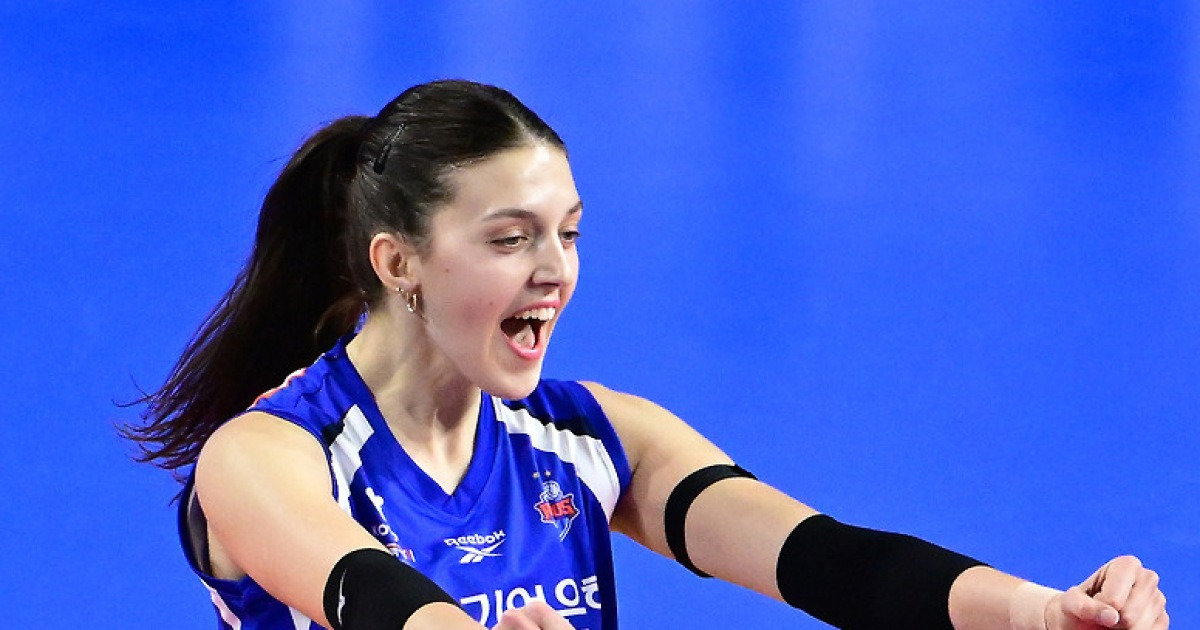 패-패-승-승-승…'빅토리아 41점' 기업은행, 현대건설에 역전극(종합)