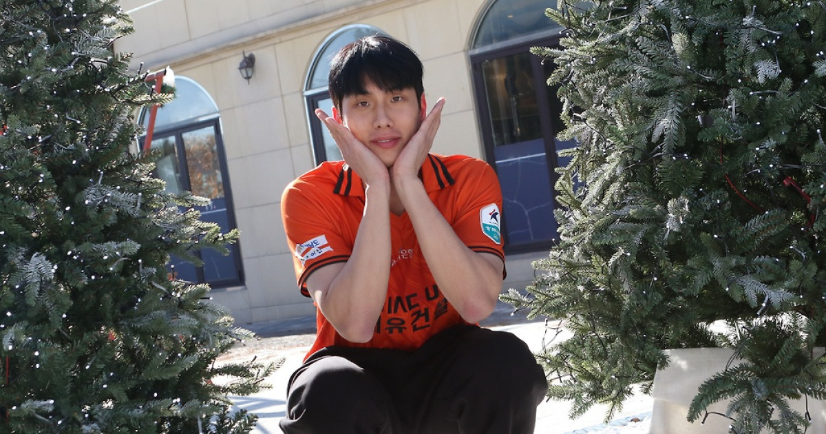 [오피셜] 충남아산, 국가대표 출신 수문장 품었다! 'ACL 무패 우승 멤버' 서주환 전격 영입