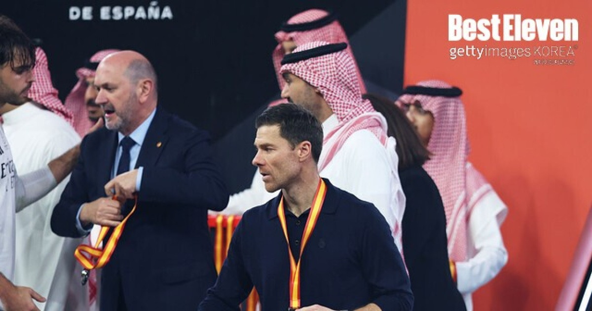 엘 클라시코 결승 패배 후 사비 알론소 감독 보도 이미지