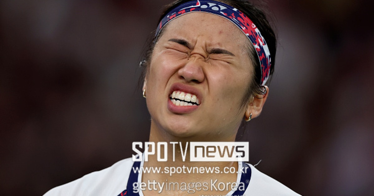"안세영 경기 보다 한숨 쉬며 TV 볼륨 줄였다" 중국 팬까지 절레절레..."희망 보였다 사라진 과정 괴로워"