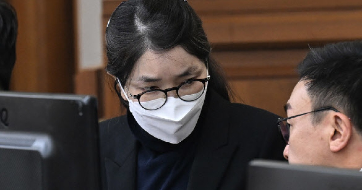 '통일교 집단 입당' 김건희 1심 본격화…시작부터 '증거제출' 신경전