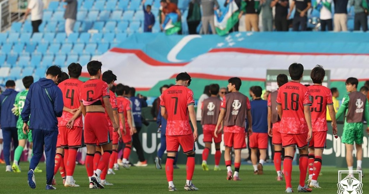 한국, U-23 아시안컵서 우즈벡에 ‘졸전’ 끝 0-2 완패…이란 잡는 ‘이변’ 일으킨 레바논 덕분에 운좋게 ‘강제 8강행’