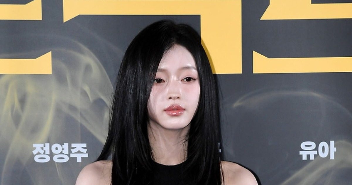"Ce n’est pas quelque chose avec lequel on est né, tout s’obtient grâce à un travail acharné"… Oh My Girl’s YooA, le secret pour être une « idole née » [인터뷰③]