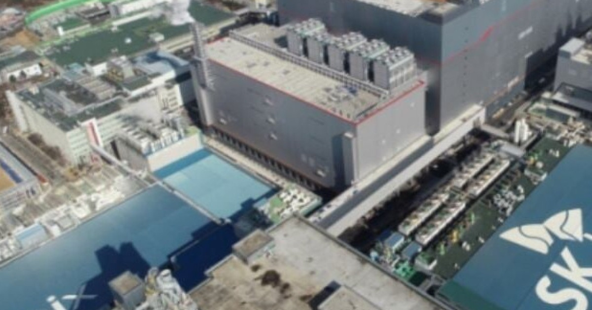 삼성전자 평택캠퍼스와 SK하이닉스 이천 M16 공장 전경 관련 이미지