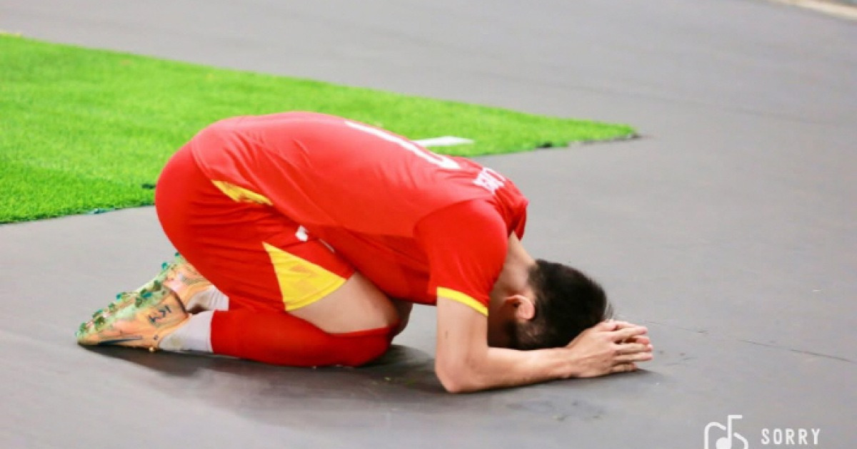 죄송합니다, 정말 죄송합니다 사우디에서 '무릎 꿇고 사과', 베트남 비밀병기의 좌절...김상식 애제자, 팬들에게 진심으로 사죄