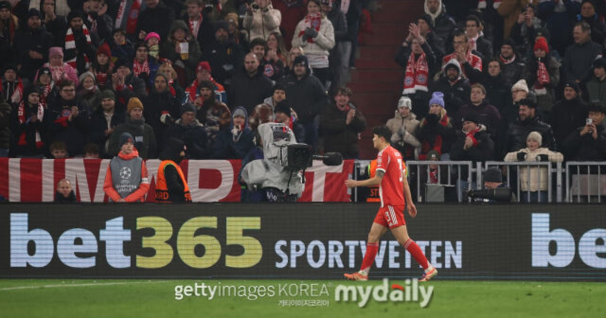 '선발 출전' 김민재 바이에른 뮌헨서 첫 퇴장→4년 3개월 만에 레드카드…하지만 바이에른 뮌헨은 2-0 완승→UCL 16강 직행