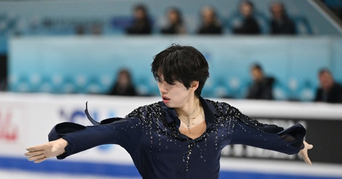 '아차차 점프 실수' 피겨 차준환, 올림픽 전초전 사대륙선수권대회 쇼트서 6위