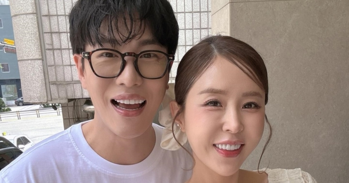 “염려 잊지 않겠다”…신지, 7세 연하 문원과 5월 결혼 발표
