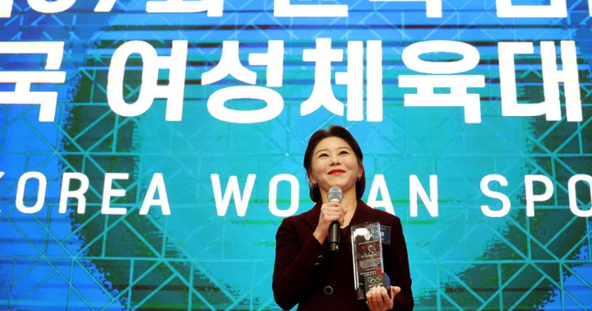 최초 윤곡 대상 거머쥔 'LPBA 1황' 김가영...스포츠로 인정받는 당구 꿈꿨다