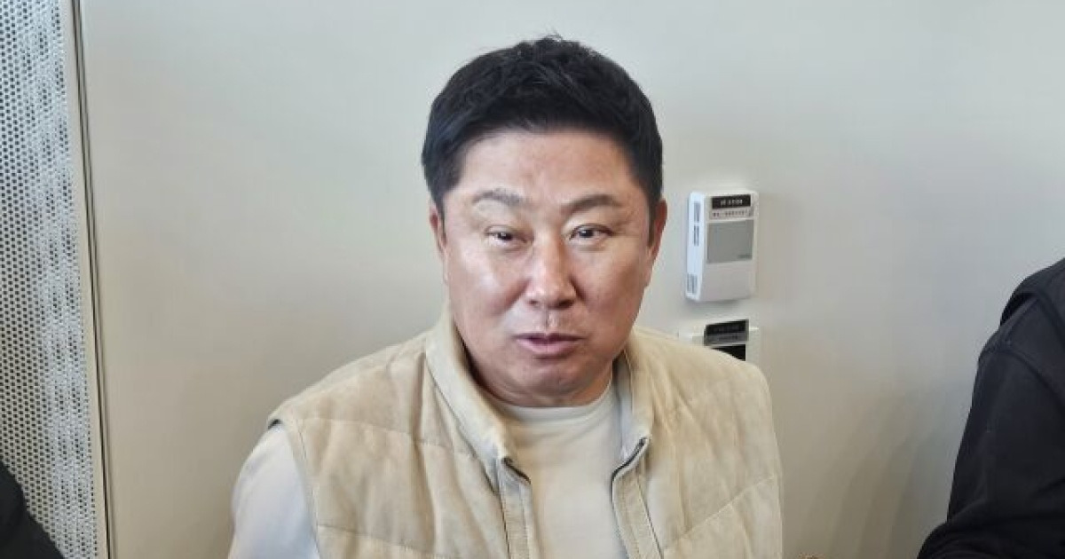 “바람 잘 날이 없네요” 대만 가는 날 헛웃음 지은 김태형 감독 “정철원 다독거려 줘야, 김원중-최준용은...” [MD인천공항]