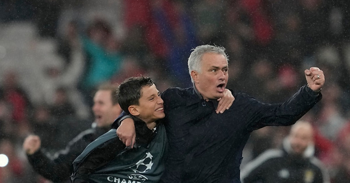 ‘경질 위기’ 모리뉴의 초특급 ‘반전쇼’…벤피카, 강호 레알 마드리드 4-2 잡고 UCL 16강 PO행 ‘기적’