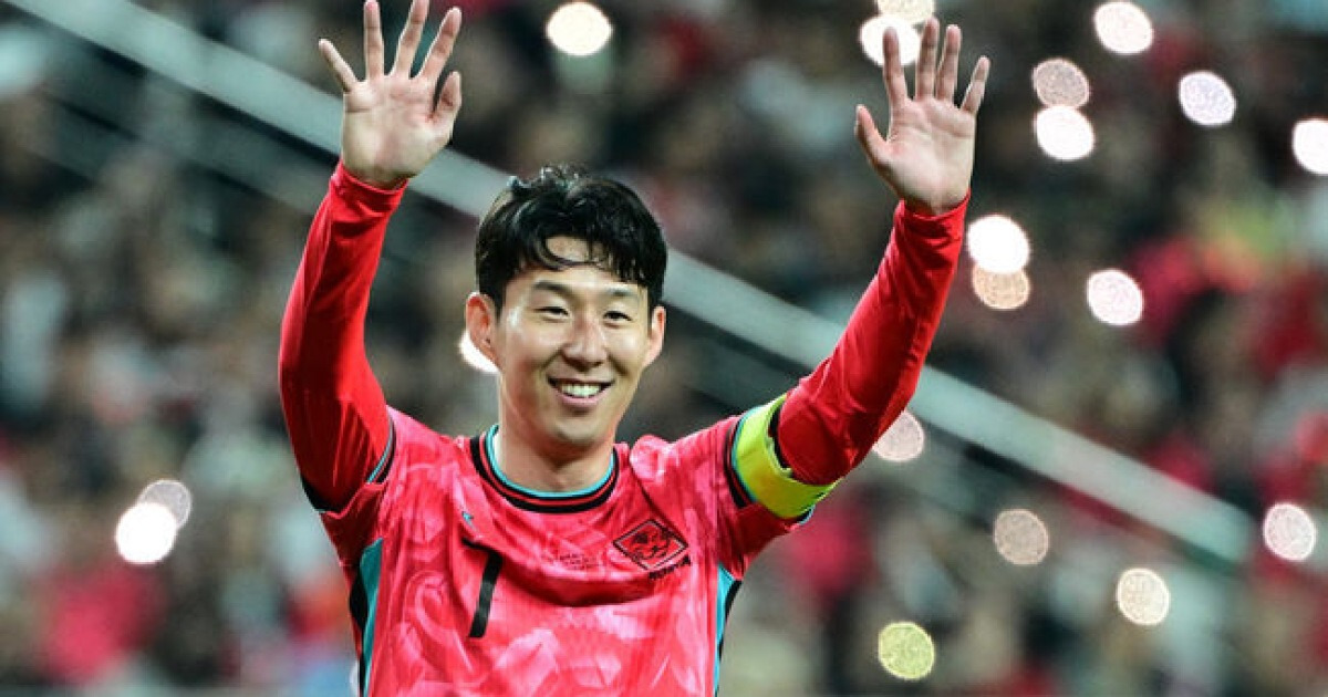 “한국축구 손흥민 은퇴하면 끝이다!” 日대표팀, 아시아베스트11에 무려 5명 배출