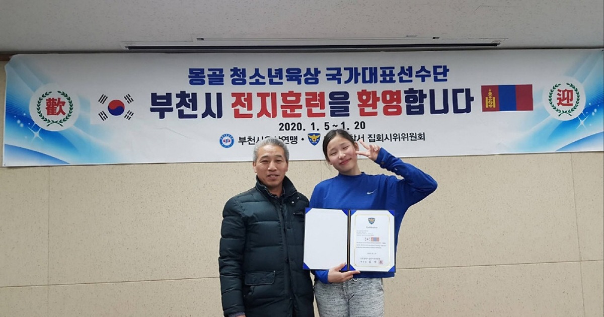 ‘女배구 흥행요정’ 인쿠시, 신인감독 김연경 전에 이 사람이 진짜 은인