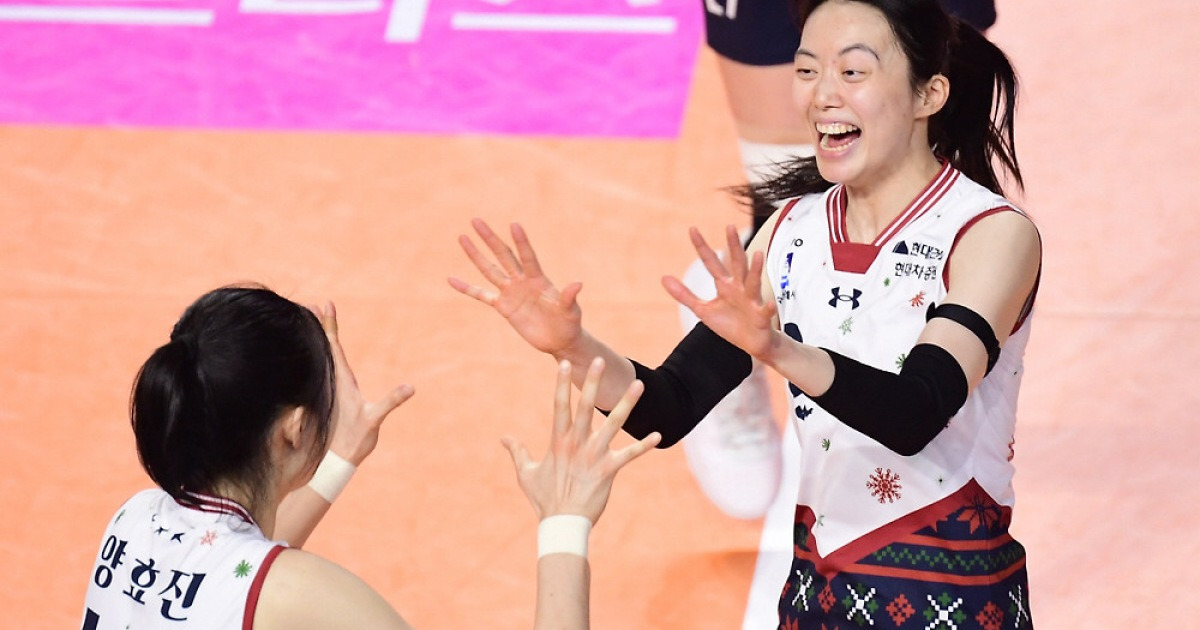 인쿠시, 카리에 맞섰지만… '정지윤' 없는 현대건설, '자네테' 없는 정관장 3-0 완파→2위 복귀[대전리뷰]