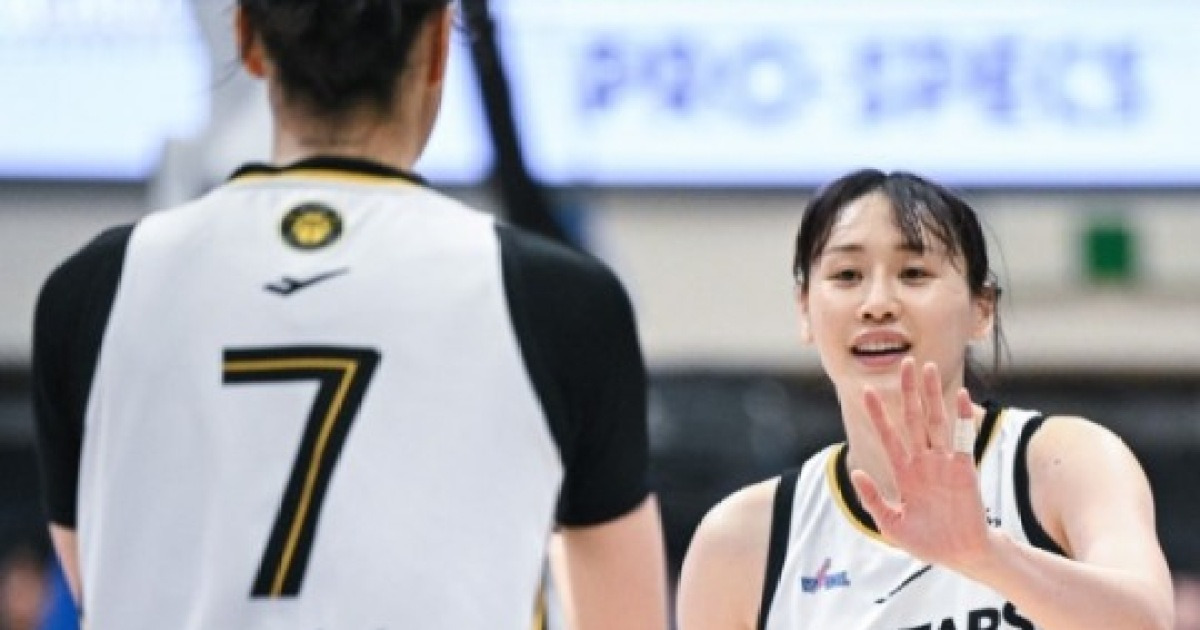 박지수·강이슬 20점씩...KB, 신한은행 꺾고 선두 1.5경기 차 추격