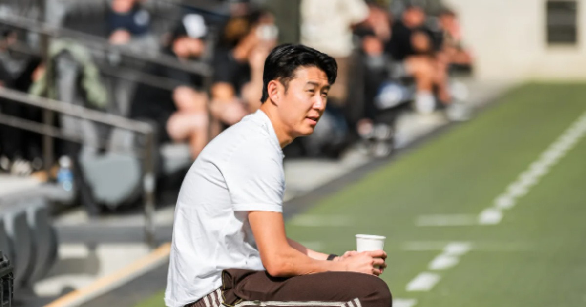 대체 무슨 일? 손흥민, 유니폼 아닌 사복…LAFC 프리시즌 계속 결장 → "SON, 팀 훈련은 함께 하고 있다"
