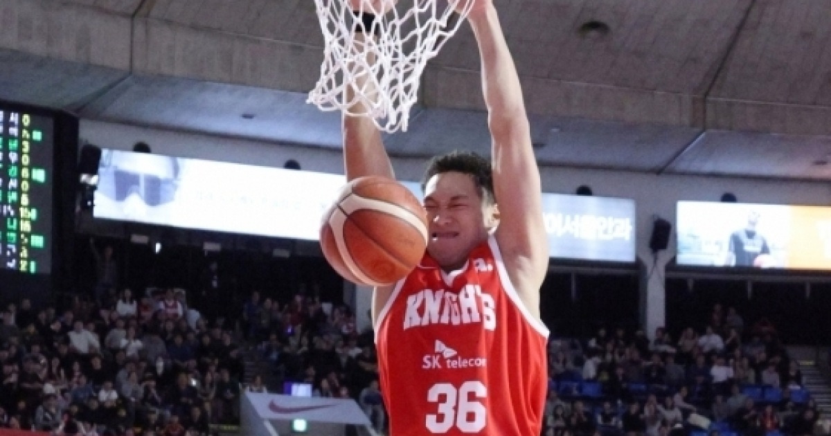 '스타대상 대상' 07년생 에디 다니엘, '화끈 덩크 작렬→앤드원' 특급 맹활약... SK 3연승 질주