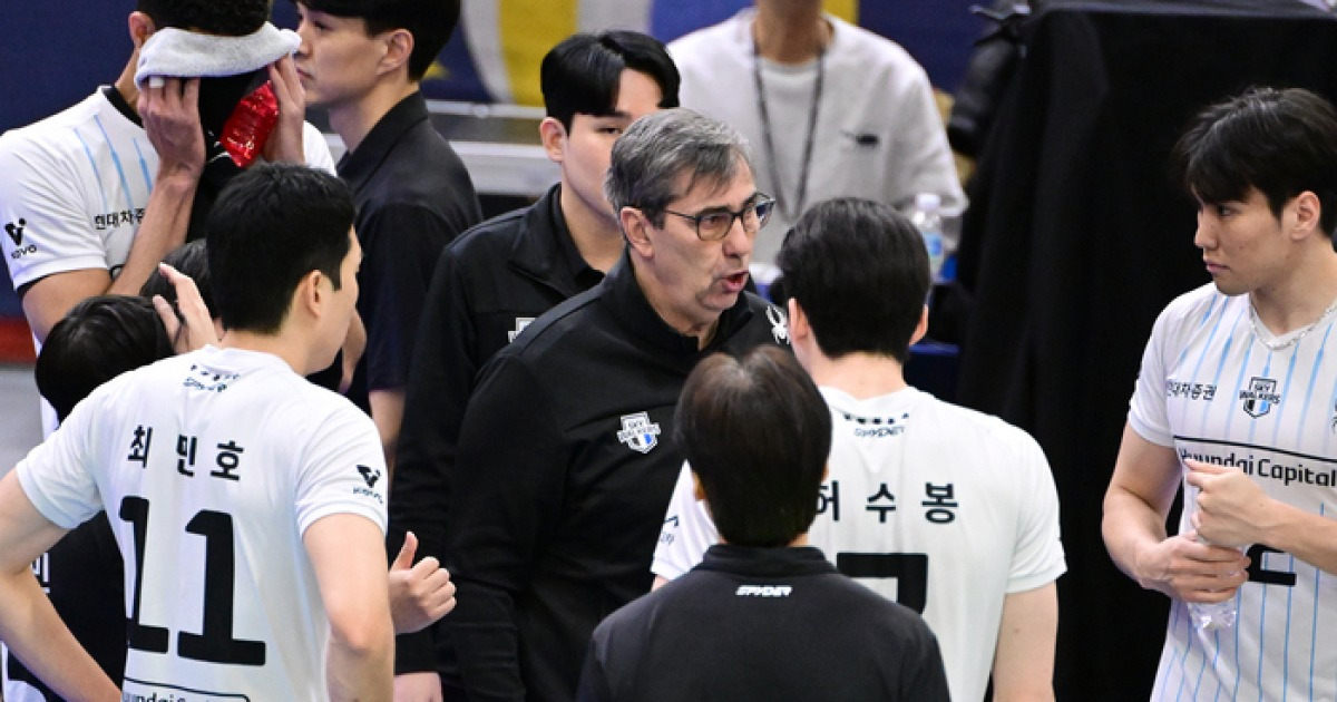 OK저축은행 상대 1승3패로 ‘열세’, 블랑 감독 “사이드아웃 안정화, 서브가 키포인트”[현장인터뷰]