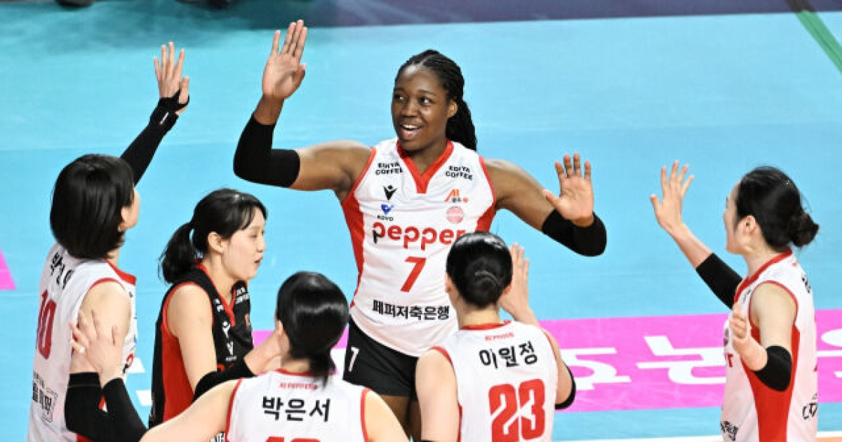 조이+시마무라 54점 분전에도 패한 페퍼, “우리가 준비한 유효 블로킹이 나오지 않았다” [MD인천]