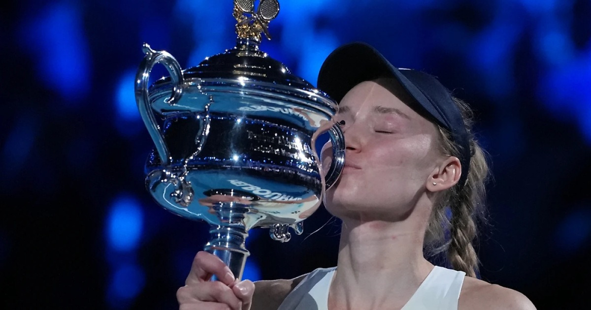 ‘아이스 퀸’ 리바키나, 3년 만의 설욕…호주오픈 첫 정상