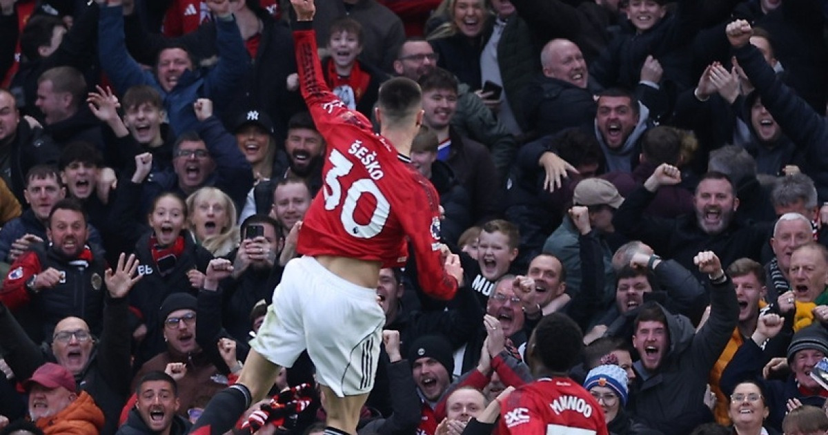 셰슈코 추가시간 결승골…맨유, 풀럼 꺾고 EPL 3연승 질주