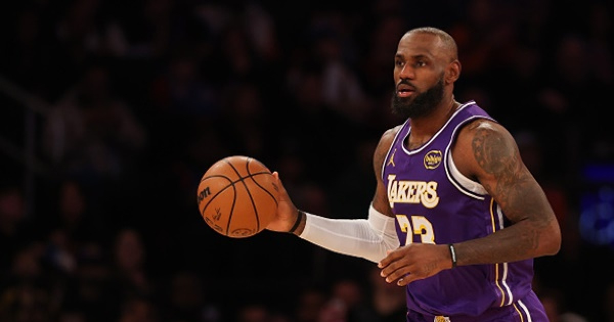 '킹' 르브론 제임스, 22년 연속 NBA 올스타 선정…최다 기록 또 경신