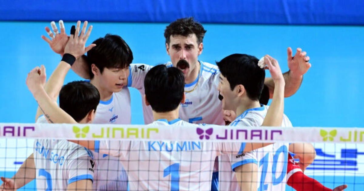 ‘러셀 23점’ 대한항공, 최하위 삼성화재 3-0 완파...선두 현대캐피탈과 승점 차는 ‘1’ [MD대전]