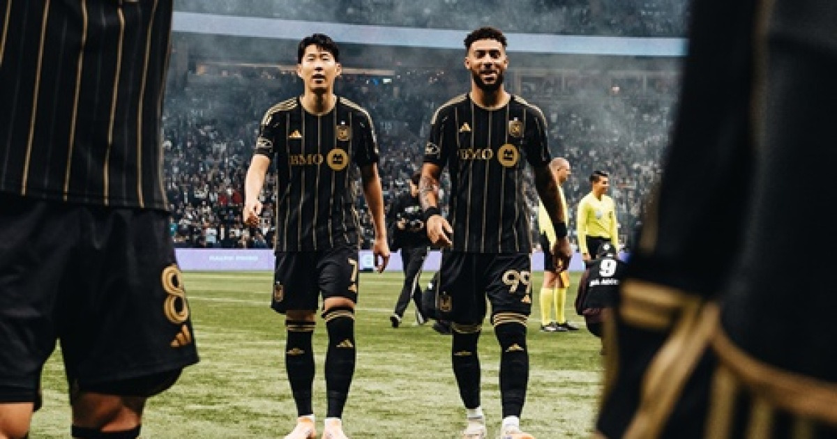 "흥부 듀오 6개월 만에 해체한다"…부앙가 브라질행 초읽기→'217억 제안'에 LAFC 사실상 결단 "소링턴 단장 발언은 외교적 수사"