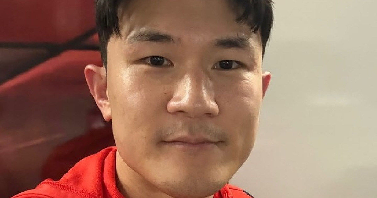 김민재 '초비상' 주전 경쟁 더 힘들어진다...바이에른 뮌헨, '핵심 CB' 2030년까지 재계약 임박→KIM 향후 거취 여전히 불투명