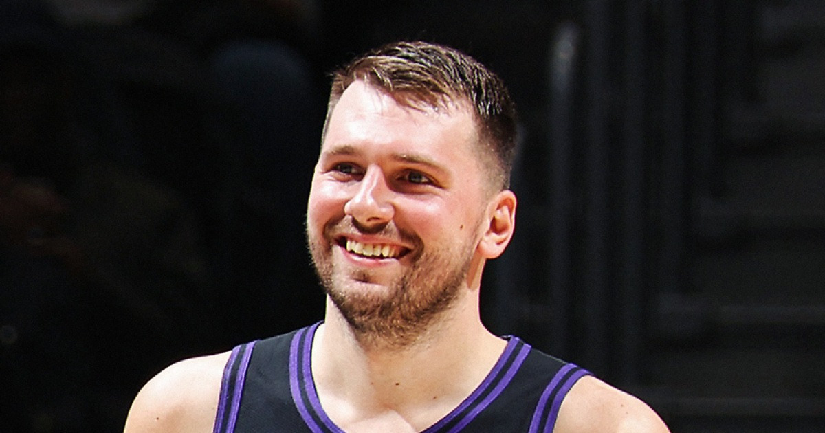 돈치치, 레이커스서 ‘첫 월간 MVP’ 우뚝…1월 15경기 평균 34득점 질주, 동부에선 브라운 첫 영광