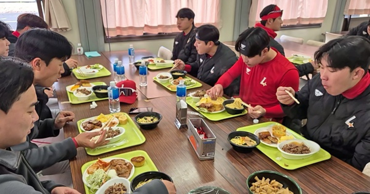 SSG 퓨처스팀, 미야자키 캠프서 '스포츠영양학' 접목한 식단 시스템 도입