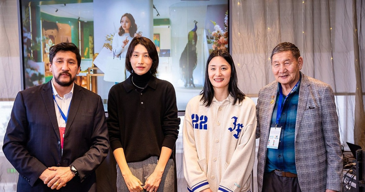 '신인 감독' 김연경, '인쿠시의 나라' 몽골서 환대…"수백만의 우상"