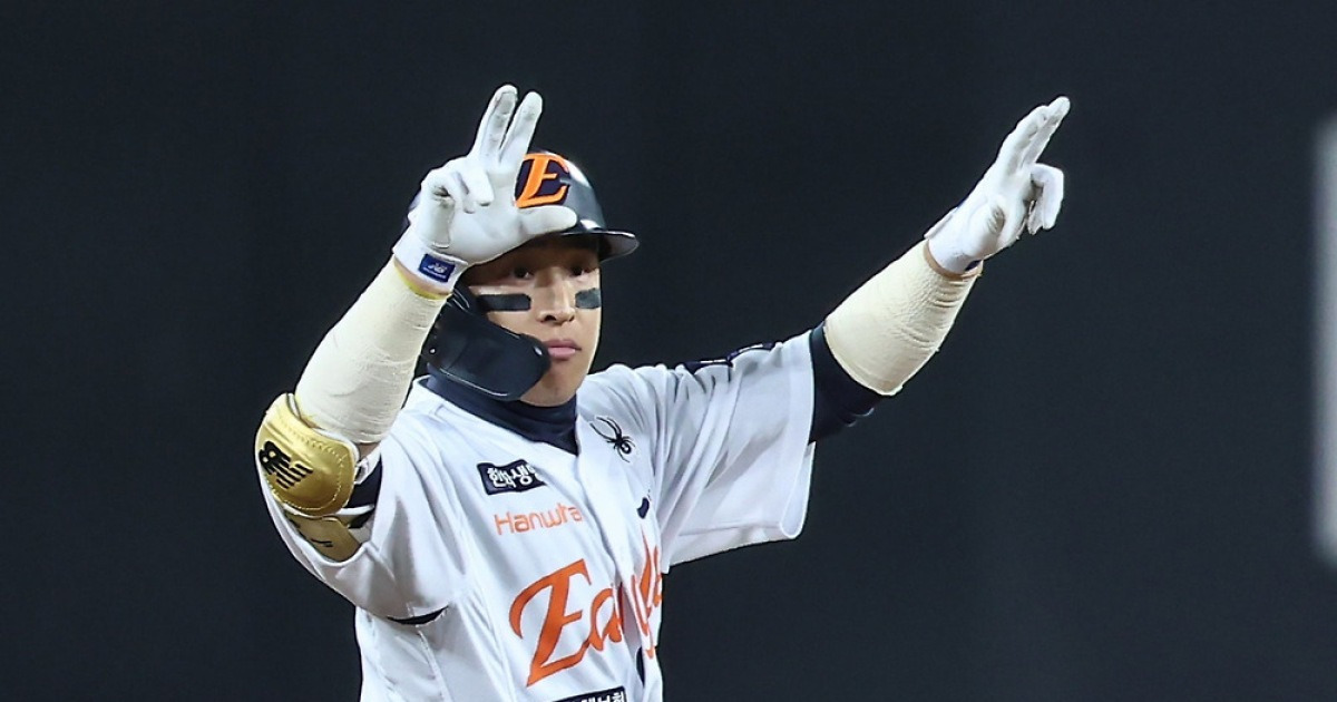 ‘FA 미아’ 위기 몰렸던 손아섭, 연봉 1억에 한화 잔류