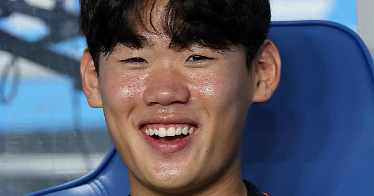 '데뷔전 치르나 싶었는데' 박승수, 1군 훈련 참여했지만 명단 제외...뉴캐슬은 맨시티에 패해 탈락