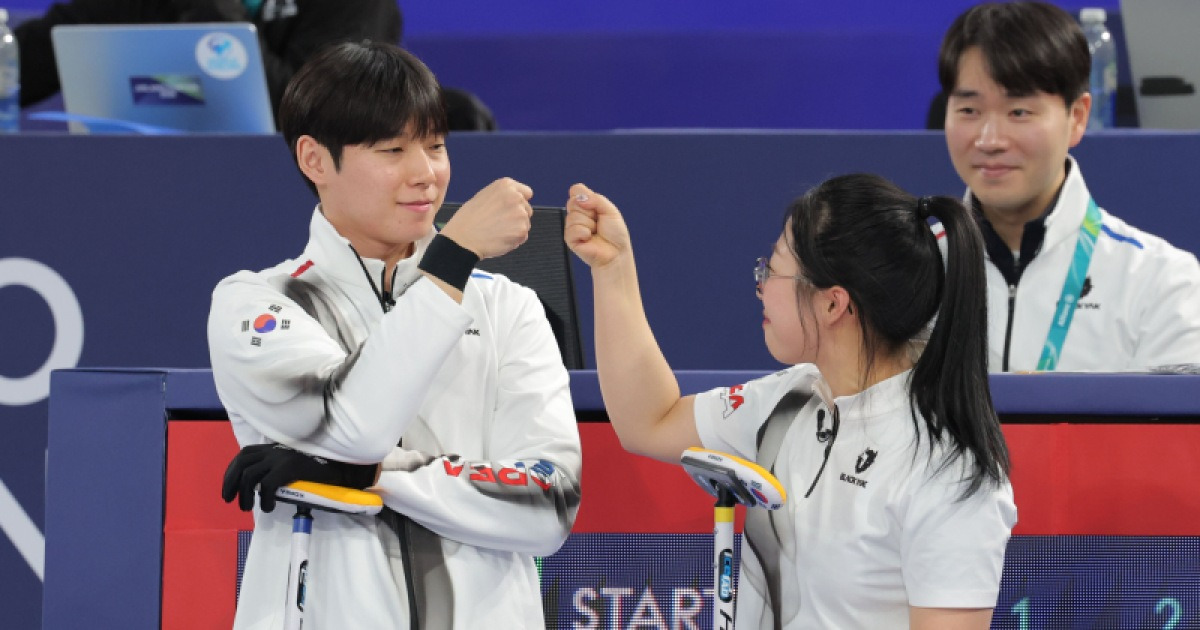 ‘韓 스타트’ 컬링 믹스더블, 스웨덴에 3-10 패배