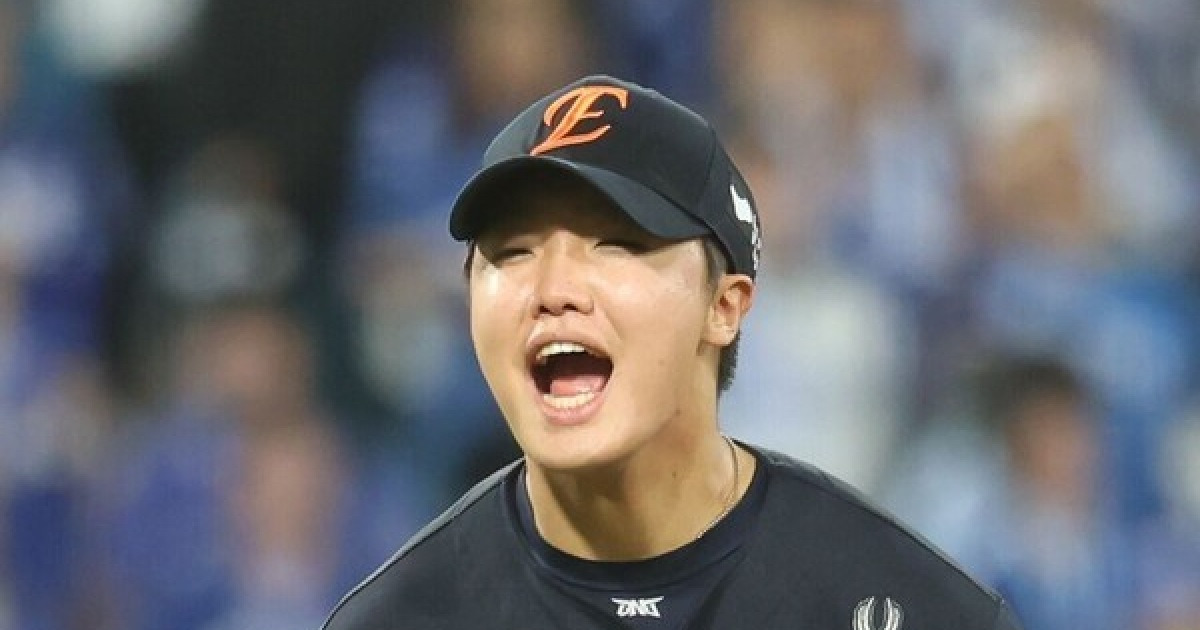 폭탄 발언! '한화 슈퍼루키' 정우주, 1000억 받고 다저스 가고 싶다더니...30세 사이영상 수상 목표→류현진 넘는 韓 역대급 투수될까