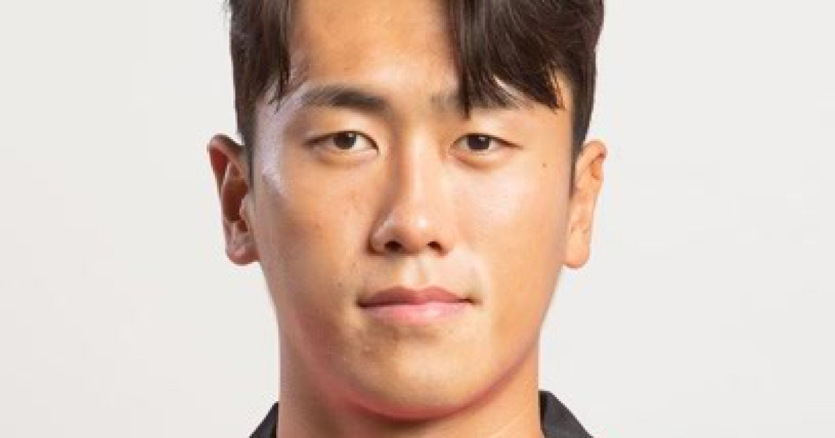 [오피셜] 월드컵 앞둔 '홍명보호' 초대형 악재! '국대 미드필더' 원두재, 소속팀에서 5개월 부상 이탈...박용우에 이어 또 쓰러졌다